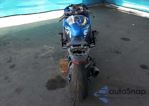 2015 Suzuki Gsx-R600 из США, поврежденный, VIN JS1GN7FA9F2101005